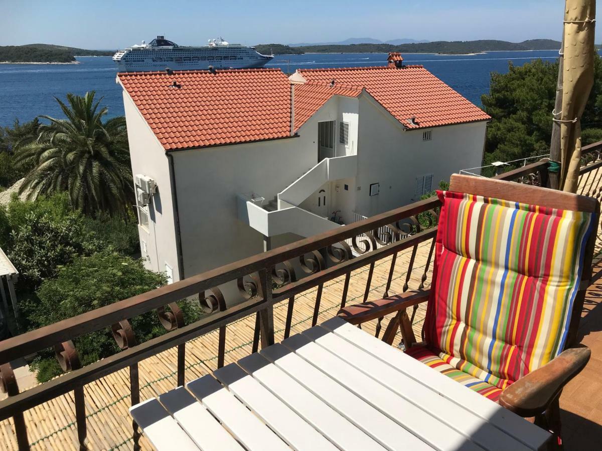 Patak's place, amazing view Apartment Hvar Town Bagian luar foto