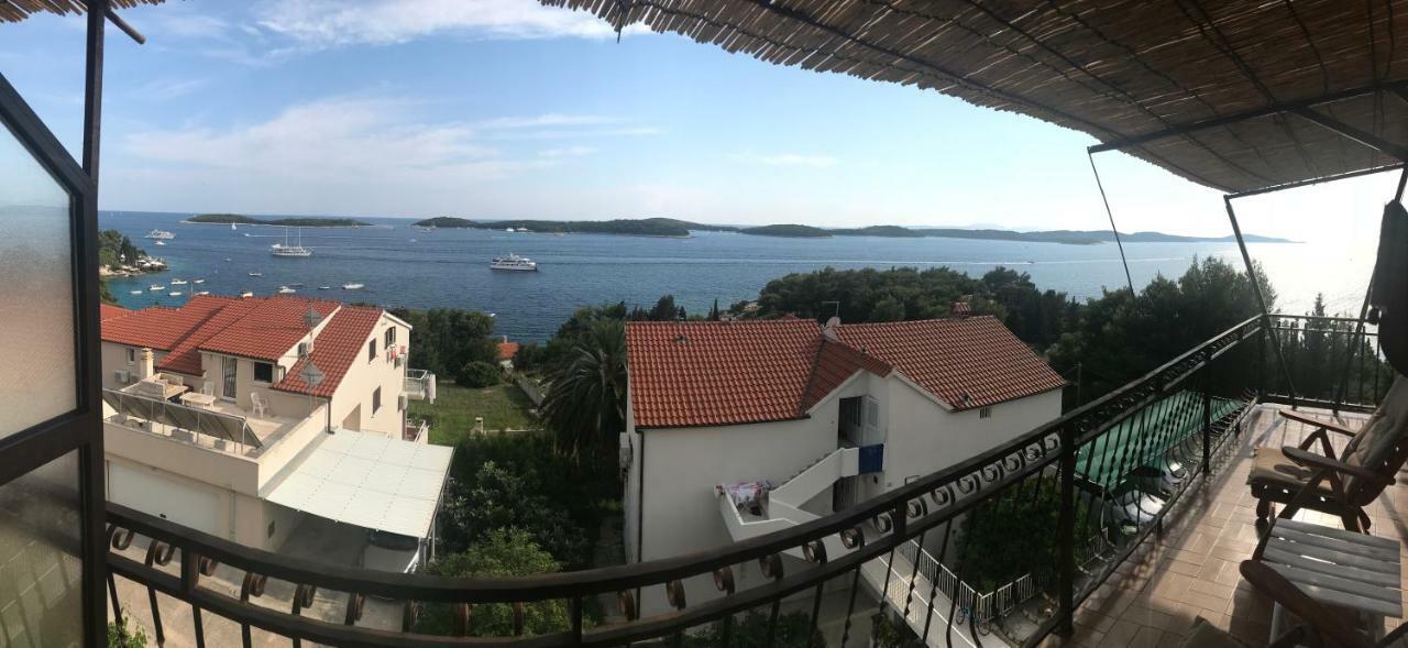 Patak's place, amazing view Apartment Hvar Town Bagian luar foto