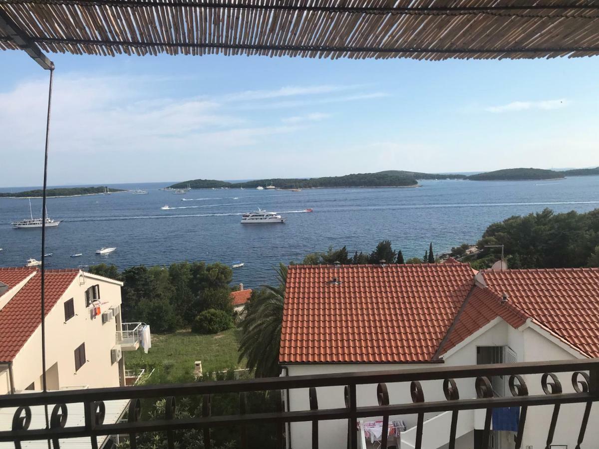 Patak's place, amazing view Apartment Hvar Town Bagian luar foto