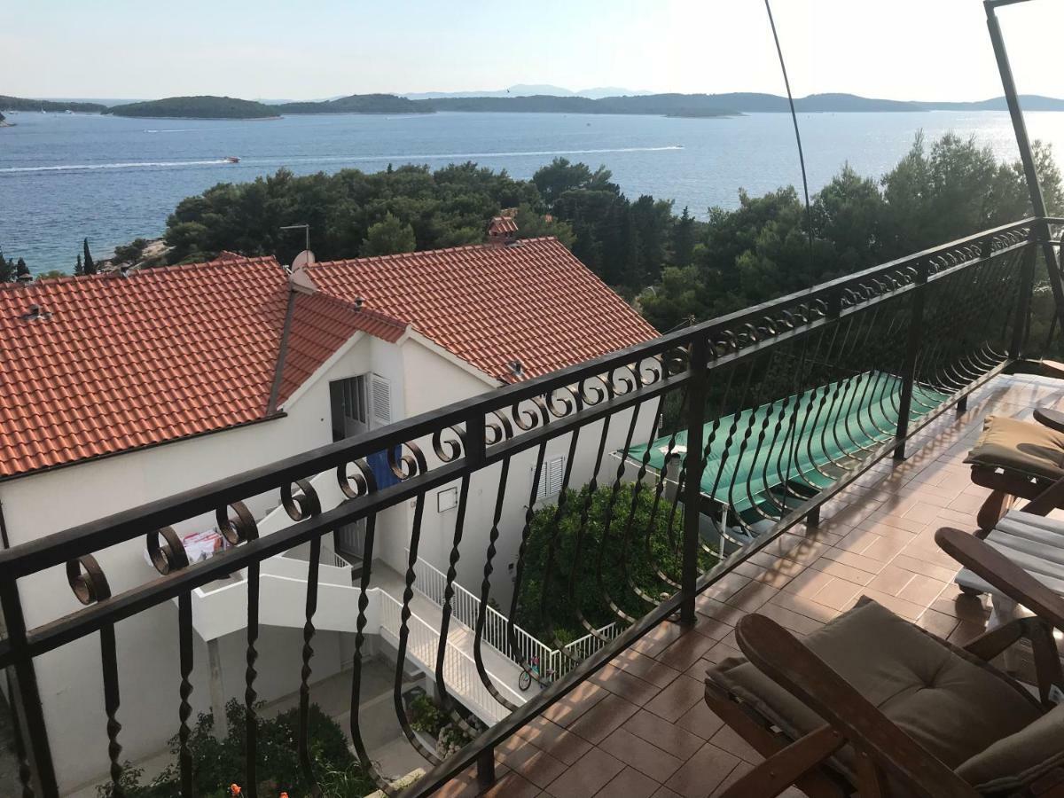 Patak's place, amazing view Apartment Hvar Town Bagian luar foto